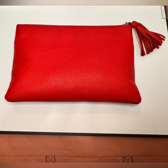 Kate Spade Red Gia Larchmont Avenue Logo Pebble Leather Clutch w tassel - EUC - Picture 3 of 10